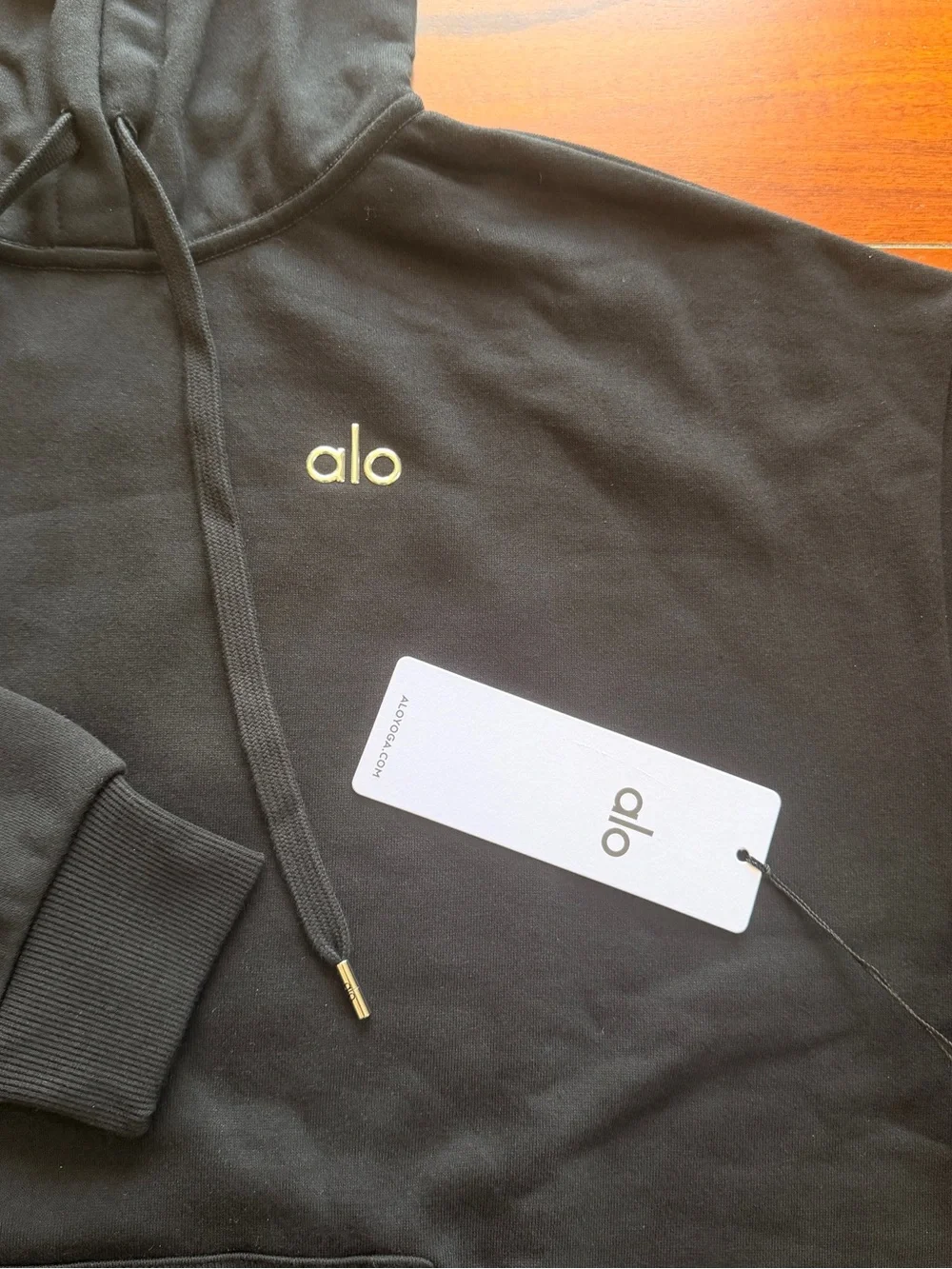 ALO Yoga Men's Black Pullover Hoodie - Picture 2 of 5
